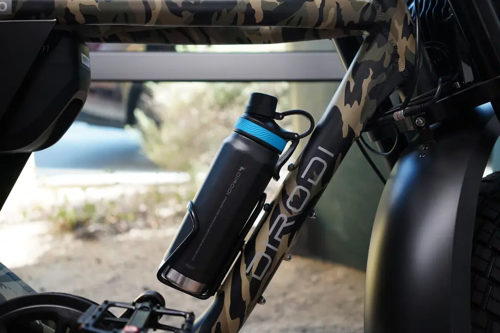 Bottle_ProCamo.webp